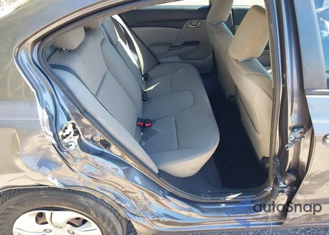 2015 Honda Civic Lx z USA, uszkodzony, nr VIN 19XFB2F50FE053915